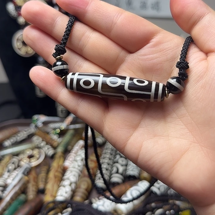 玛瑙/玉髓合金颈饰