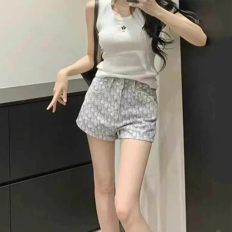 明星同款灰色牛仔裤女夏季新款高级感高腰字母百搭a字短裤dk7832