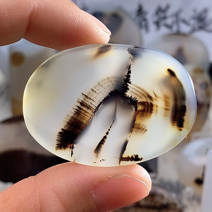 玛瑙/玉髓颈饰未镶嵌