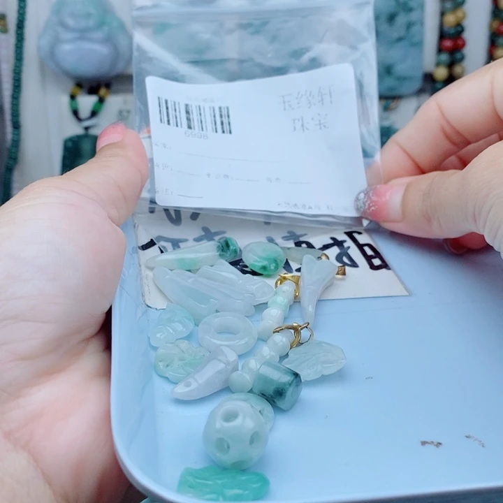 颈饰未镶嵌翡翠翡翠