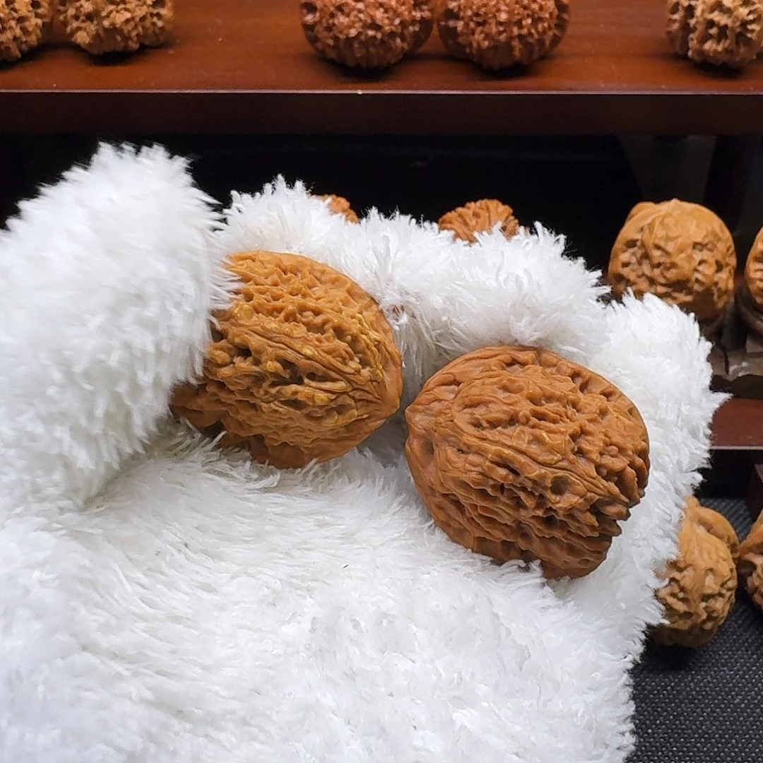 忘***忧核桃手串/手链赵喜满红皮南疆石小手捻33