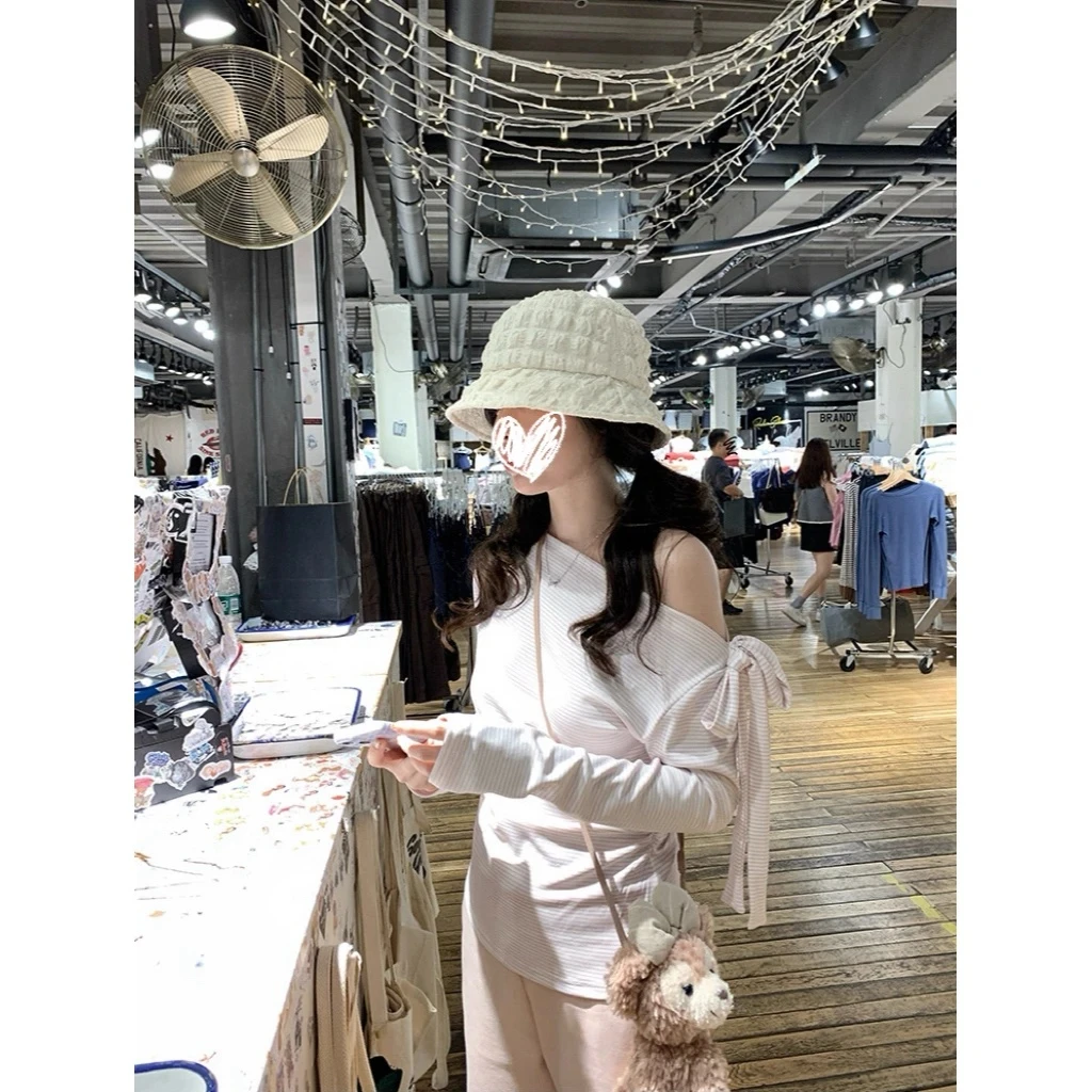 【全额运补】条纹斜肩长袖t恤女秋季修身减龄显瘦纯欲打底绑带露