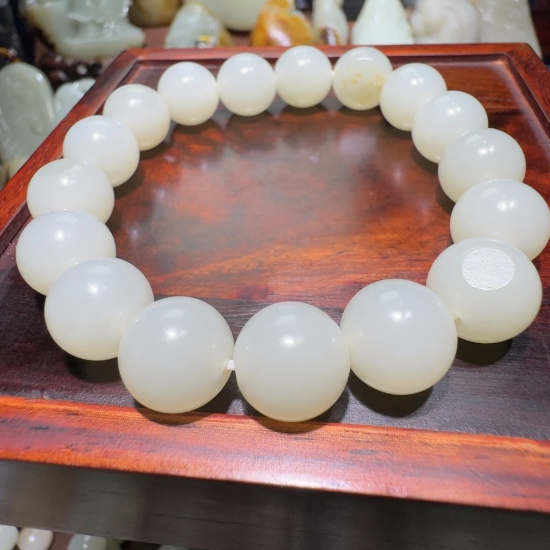 和田玉未镶嵌手串