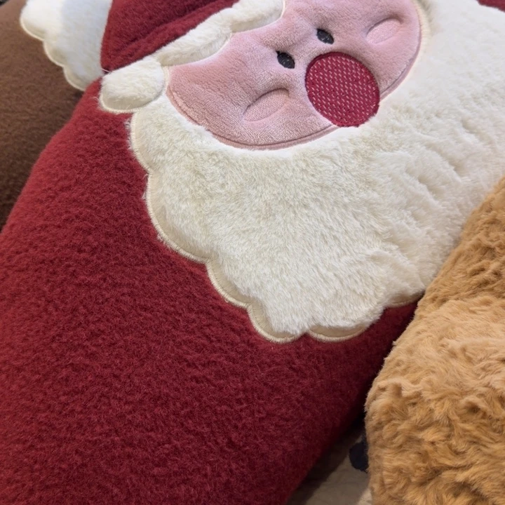 红色圣诞老人靠背