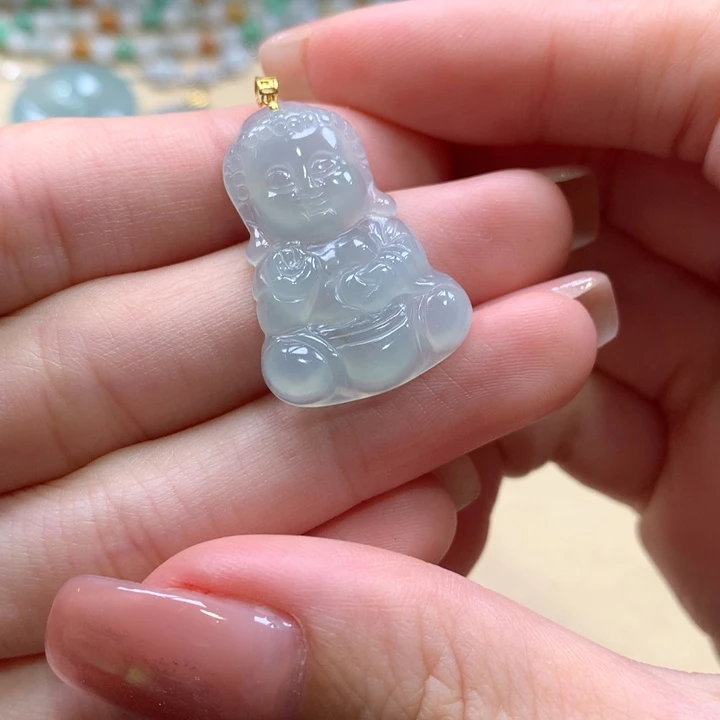 翡翠18K金镶嵌颈饰宝宝佛