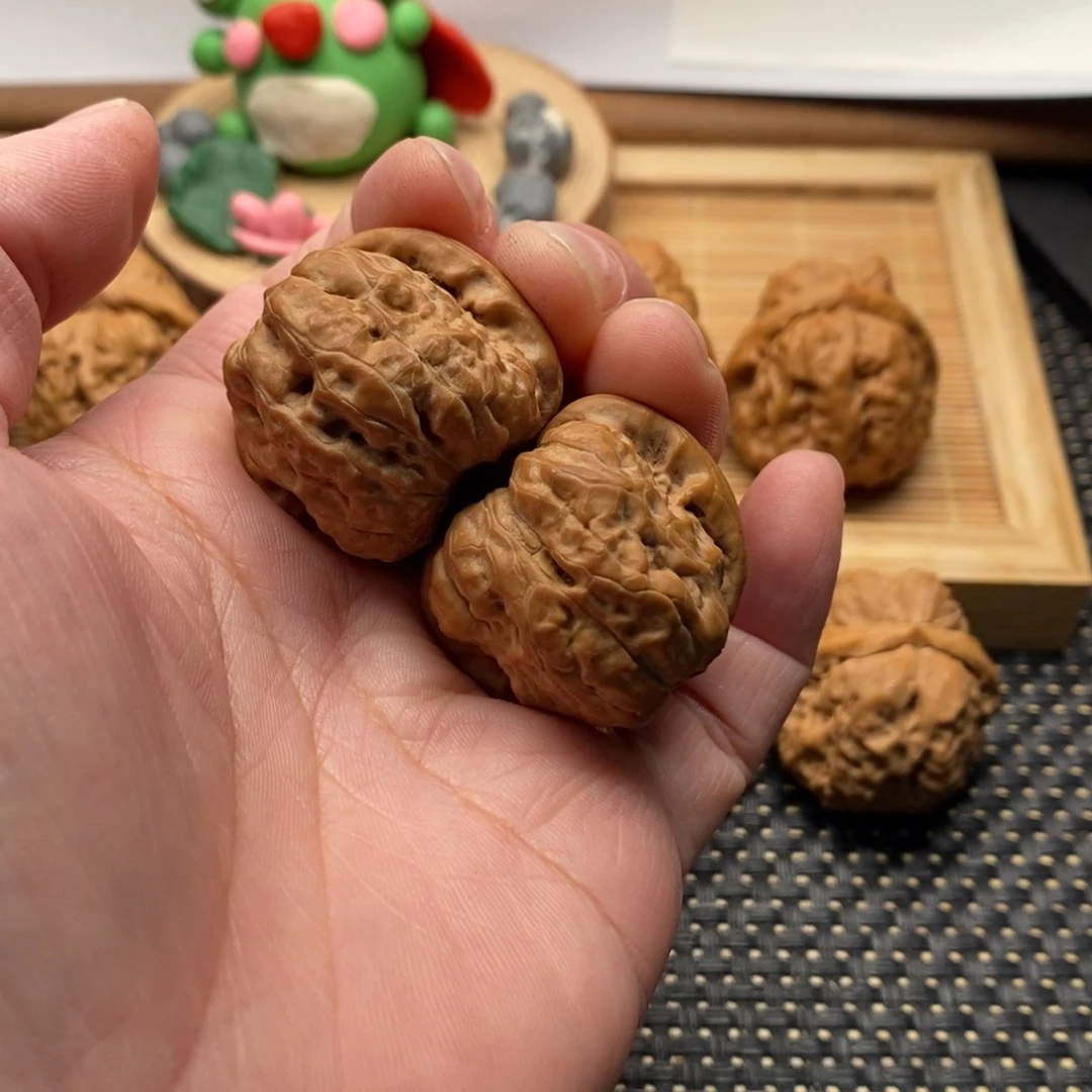 康***肉把件文玩核桃边33