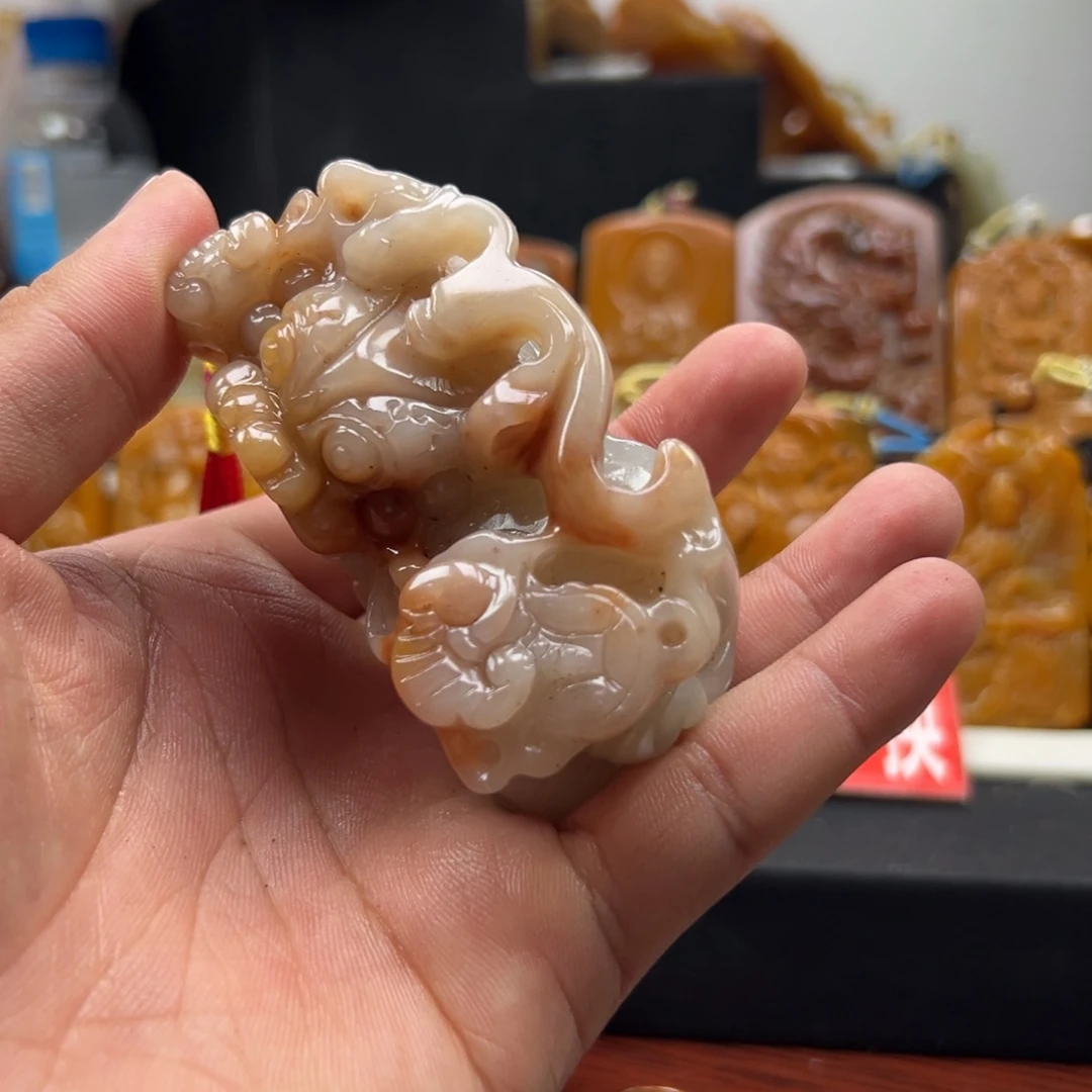 石英质玉（黄龙玉）未镶嵌hly
