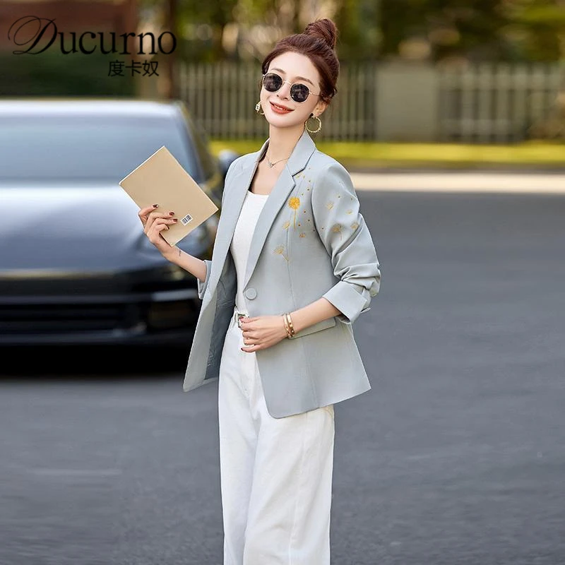 西装外套女2025秋新款绣花时尚气质名媛高级感女神范高端正装上衣