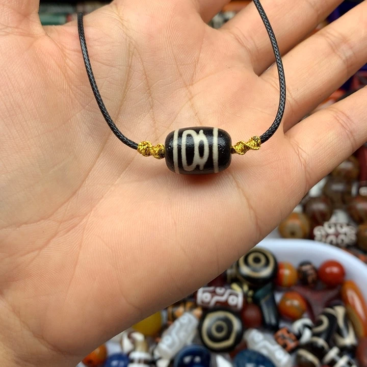 玛瑙/玉髓未镶嵌吊坠(赠链)