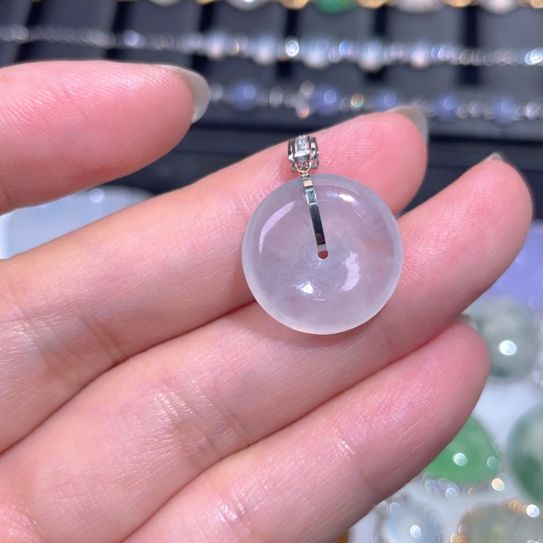 颈饰18K金镶嵌翡翠翡翠