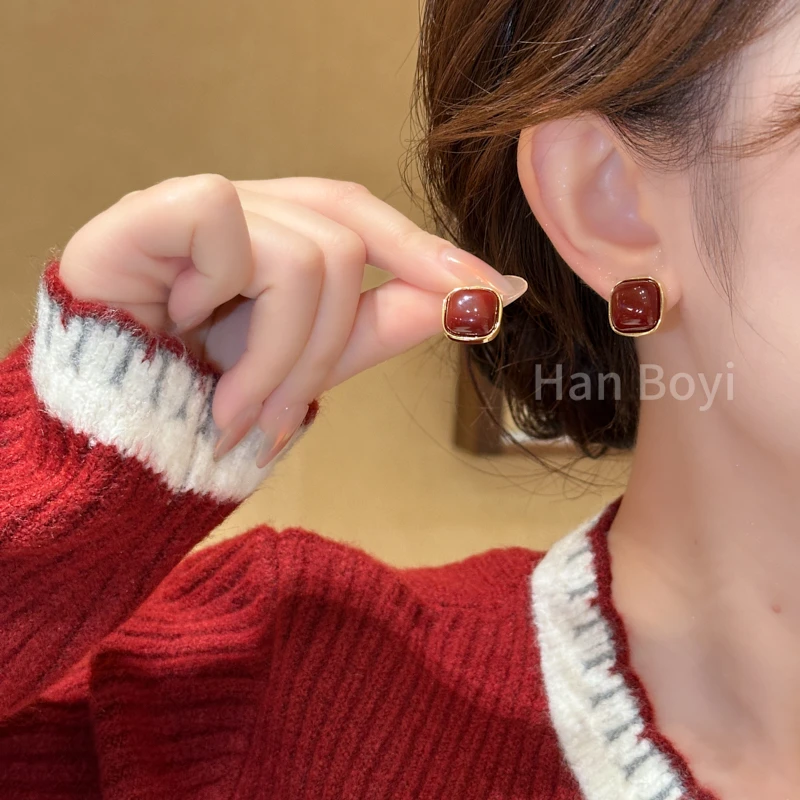 铜合金耳饰 秋冬新品镀金耳夹复古红色耳环蚊香盘耳夹无耳洞女