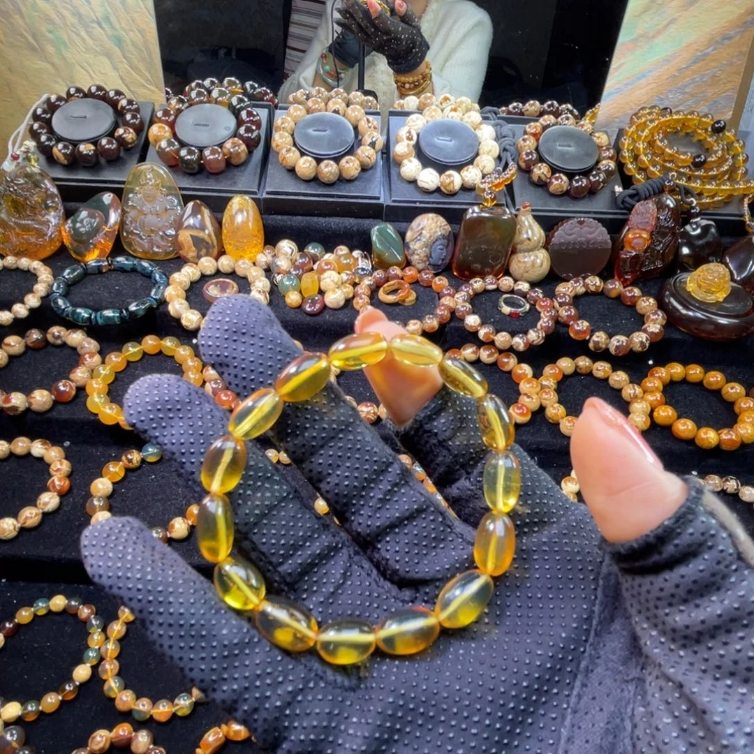 琥珀未镶嵌手串随形