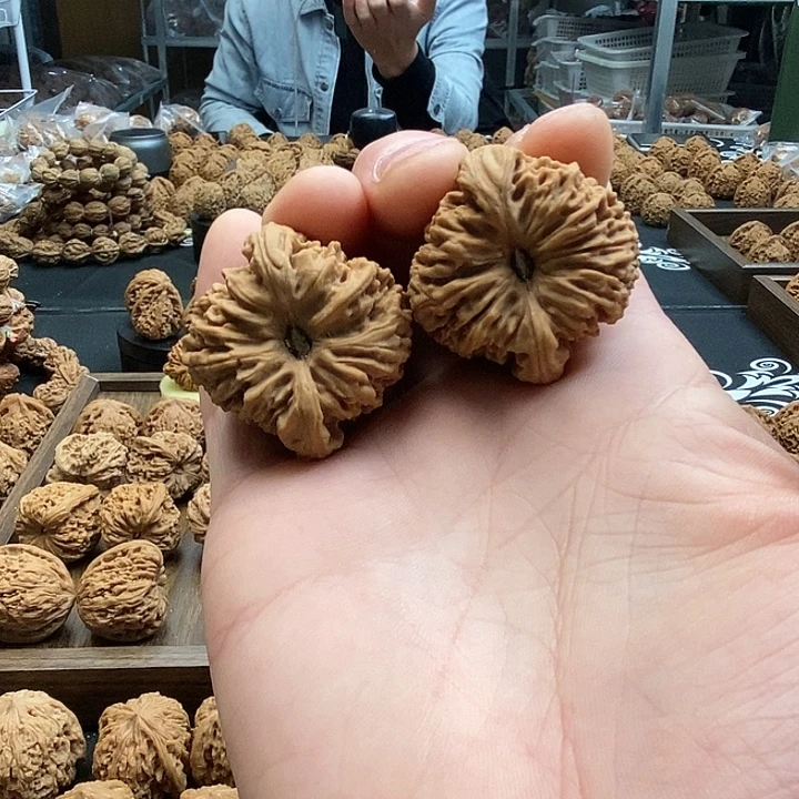 G***.大叶紫檀（黑酸枝木类）凹的