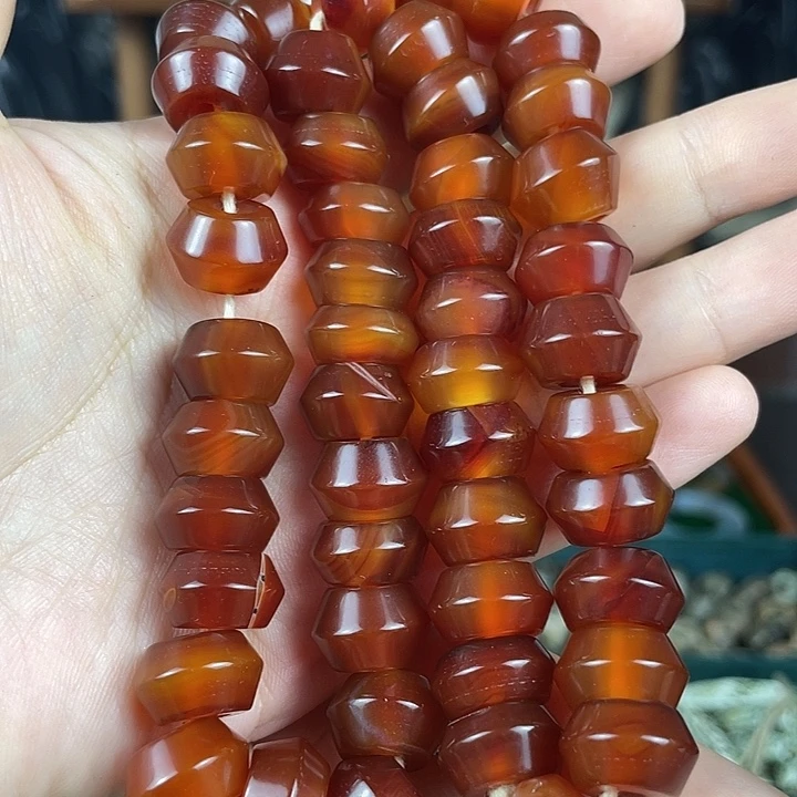 大***贝玛瑙/玉髓未镶嵌车挂