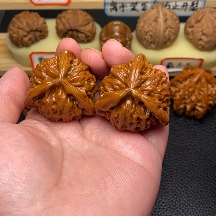 把件文玩核桃湫工艺三棱