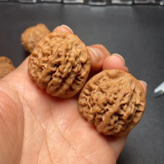 【闪购商品】把件文玩核桃秦闷………