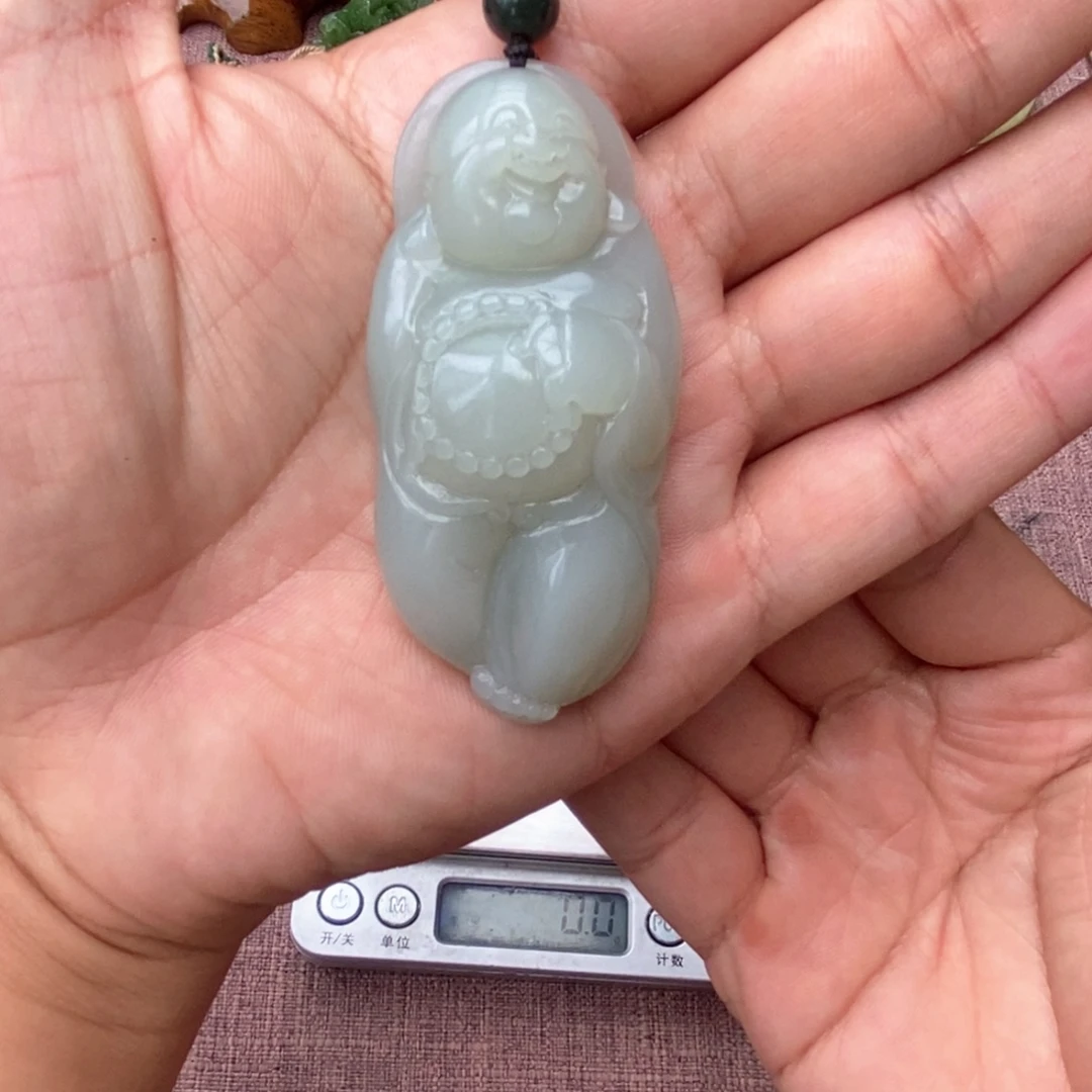 颈饰未镶嵌和田玉