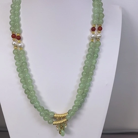 东陵石颈饰未镶嵌