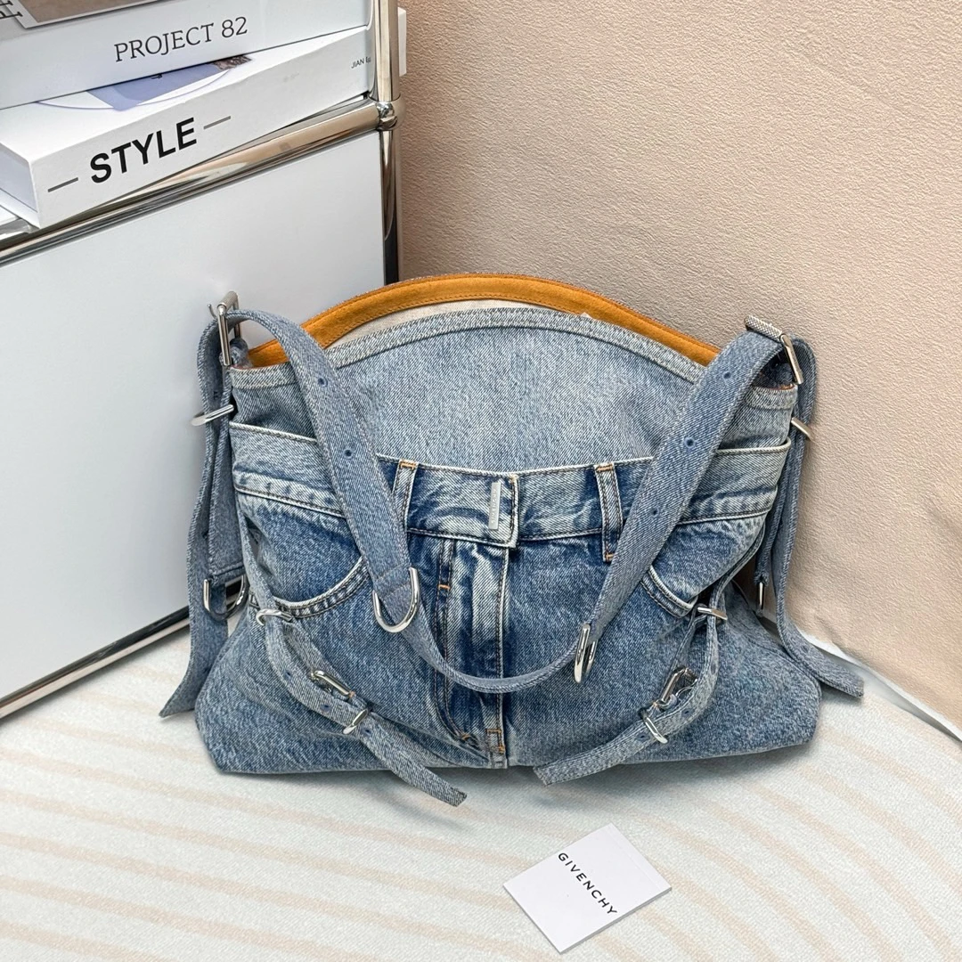 95新 Givenchy/纪梵希 蓝银 单宁牛仔 voyou单肩包中号/669000634
