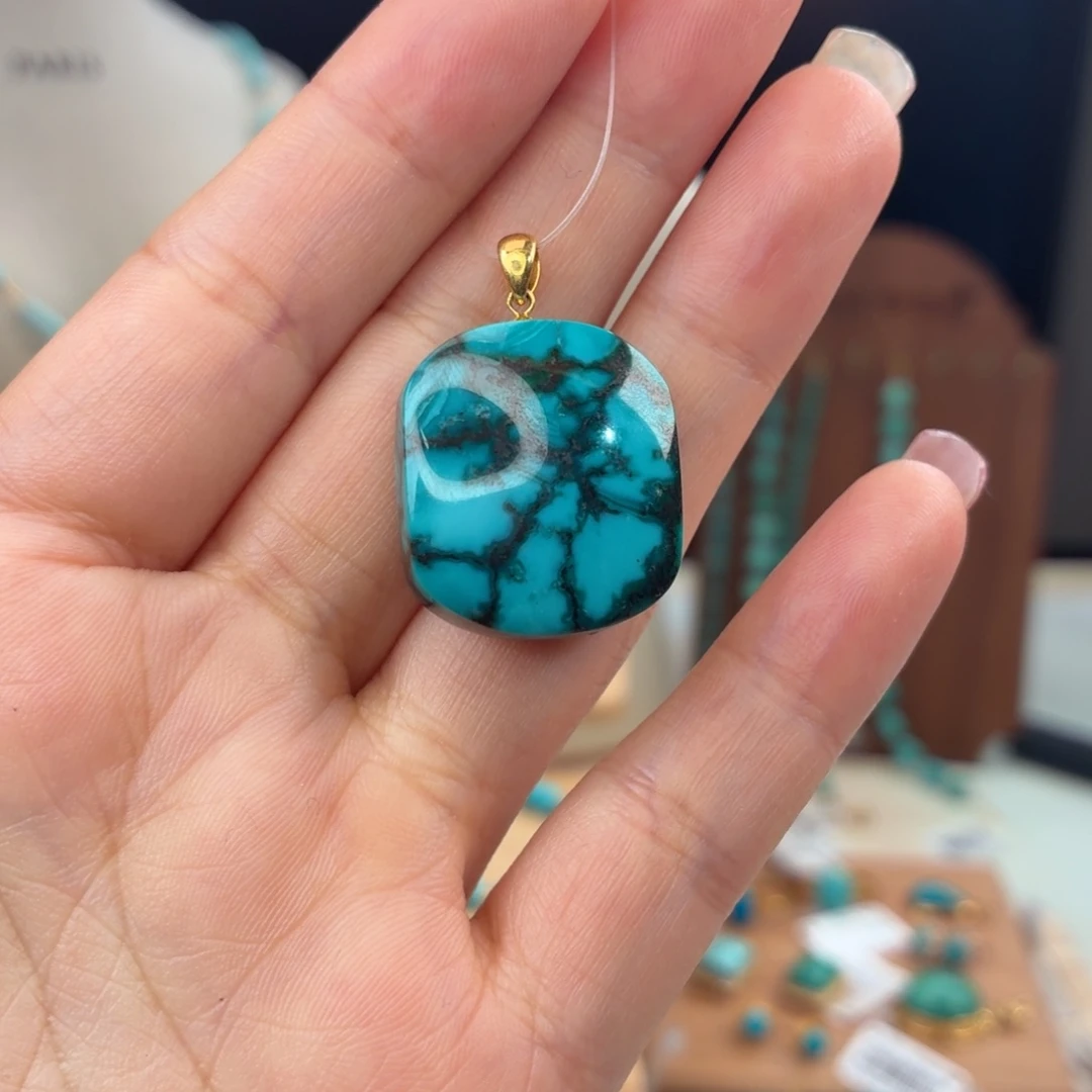 绿松石18K金镶嵌颈饰