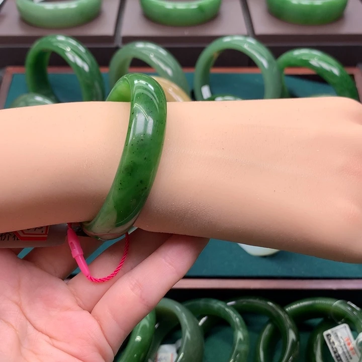 未镶嵌手镯和田玉（碧玉）50.51