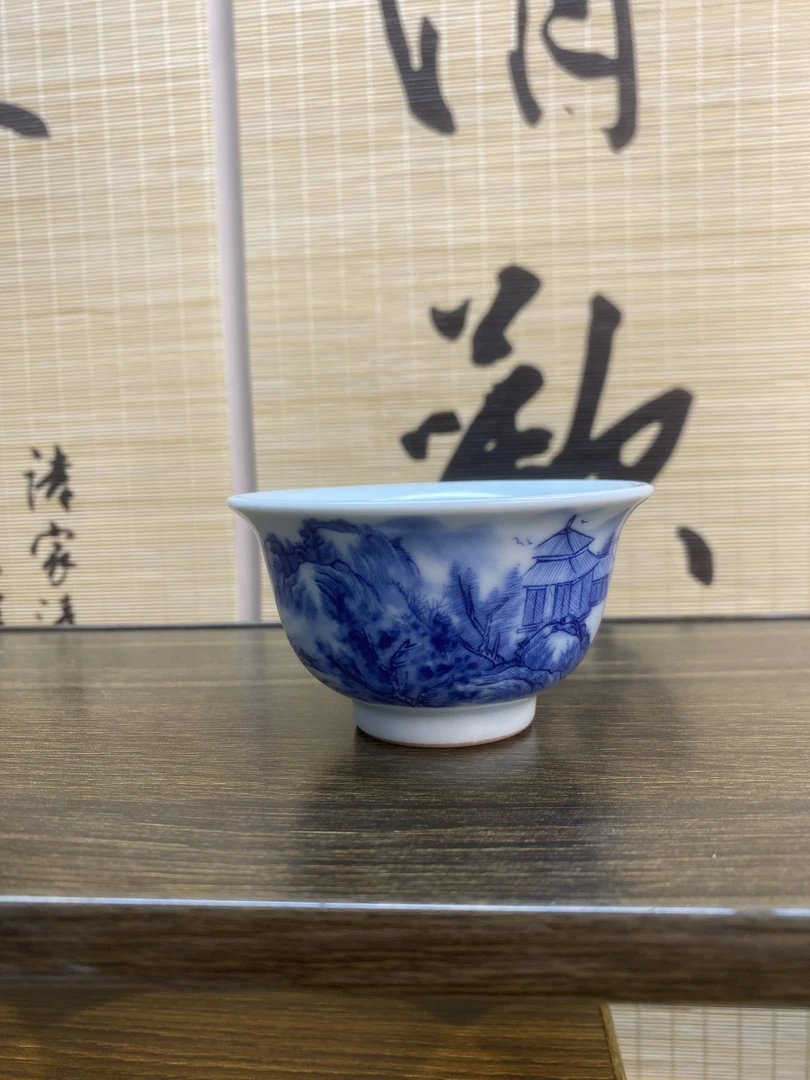 景德镇陶瓷手工青花山水压手杯主人杯