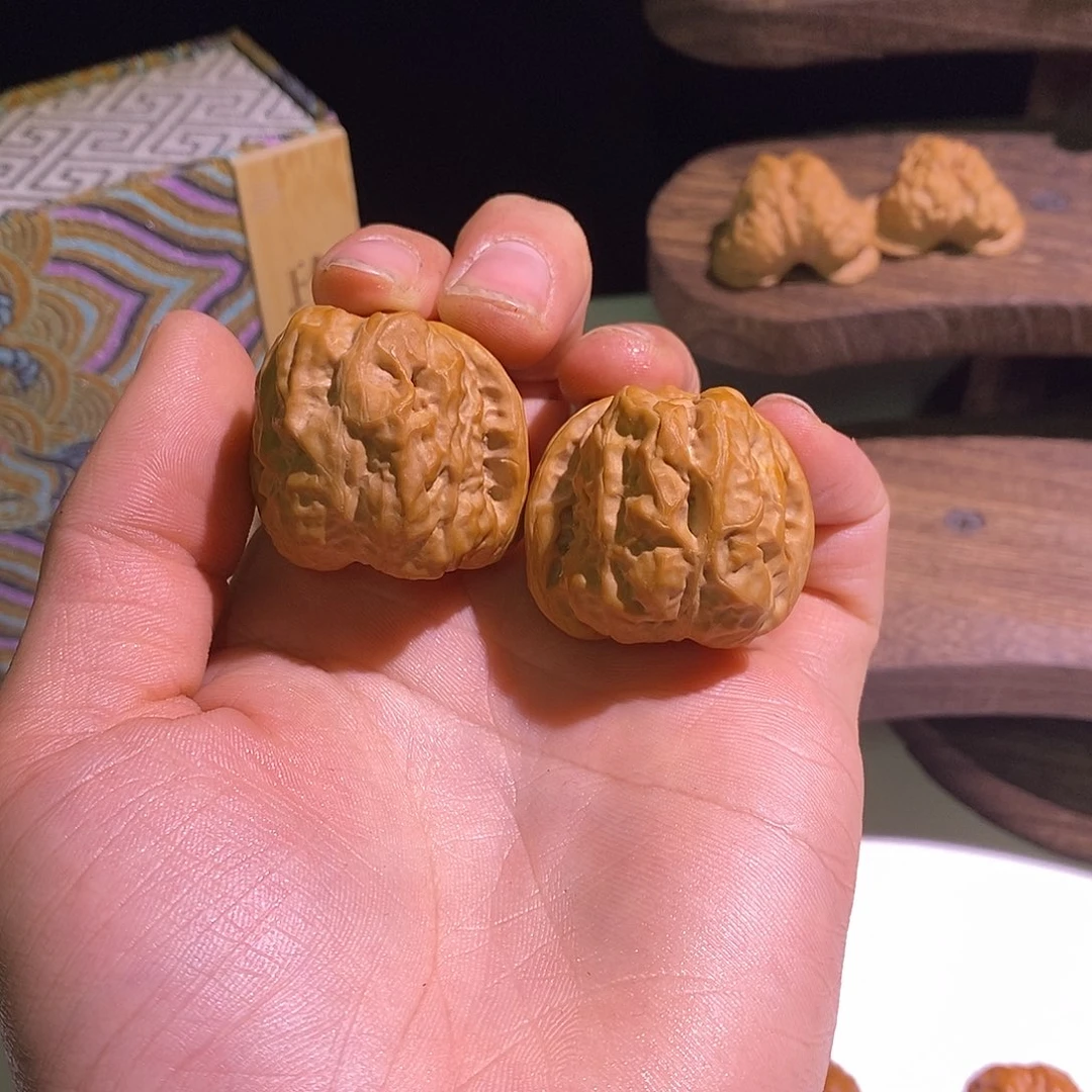 鸡***蛋精品文玩核桃蛤蟆头