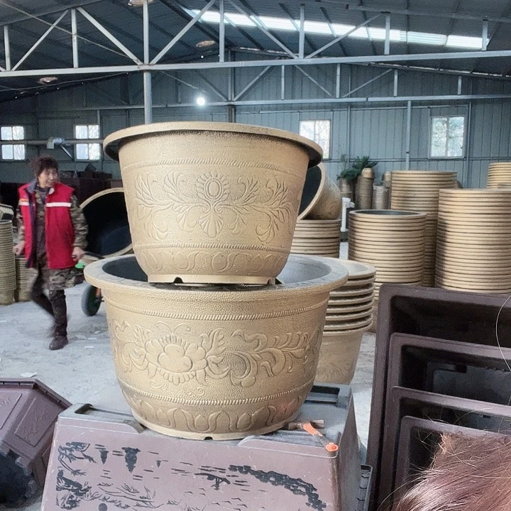 圆60四个有孔金色的