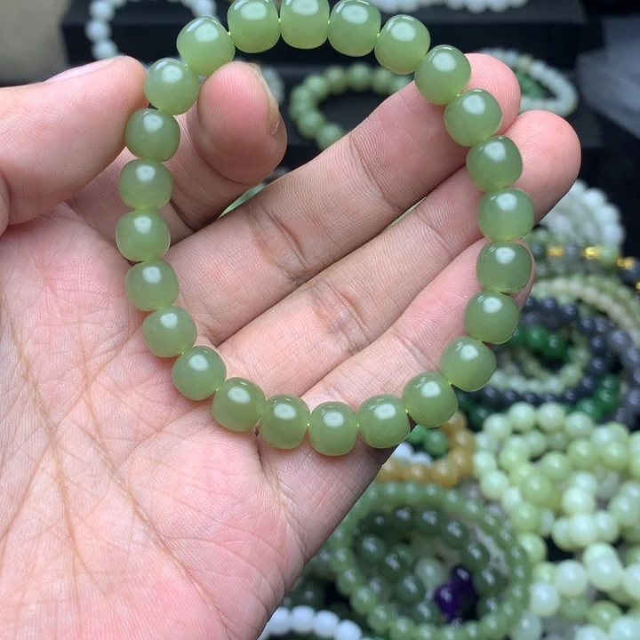 和田玉未镶嵌手串