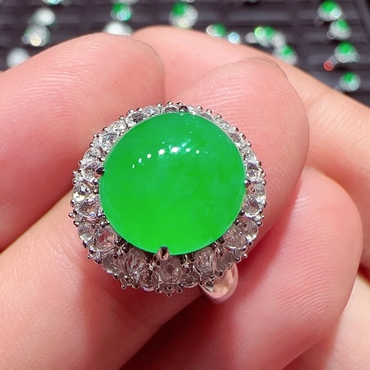 翡翠戒指18K金镶嵌戒指