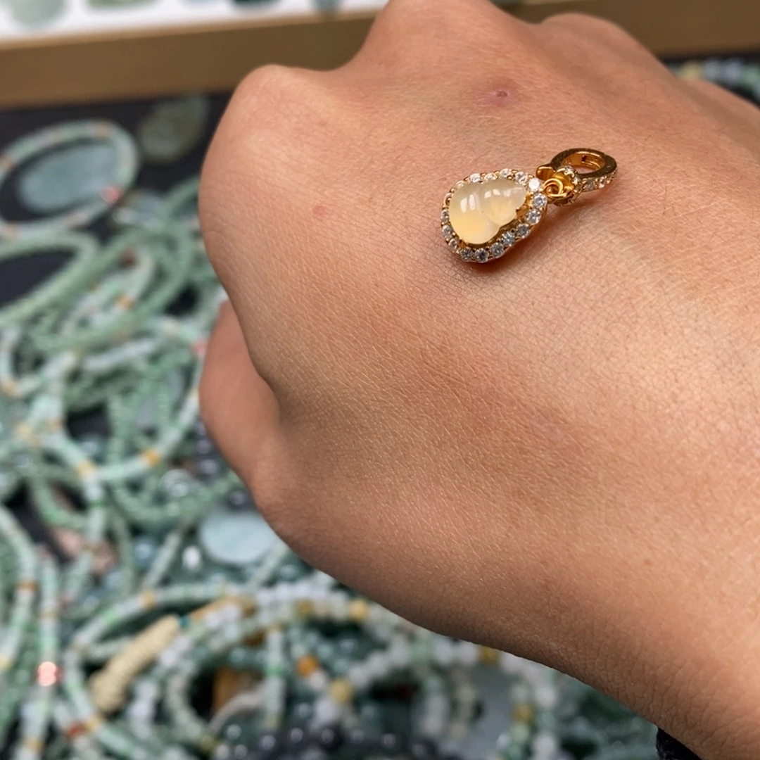 翡翠未镶嵌手链天然a货翡翠80