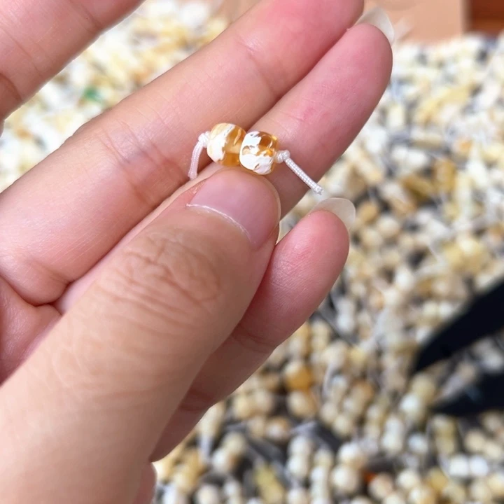 裸石蜜蜡未镶嵌6.2mm一对