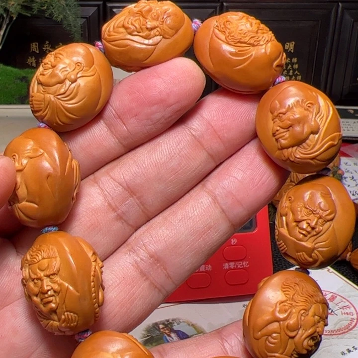 H***r橄榄核手串十八罗汉