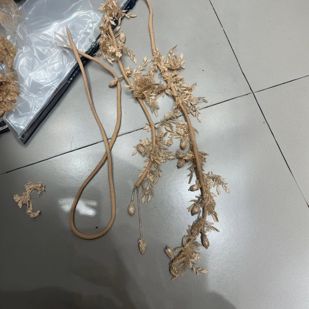 重工刺绣蕾丝手工剪花细腰带
