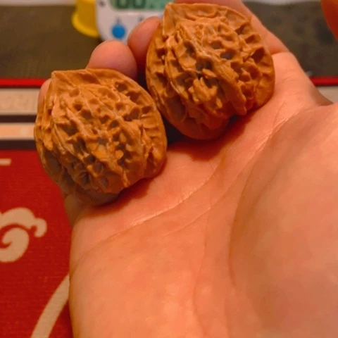 文玩核桃把件指****花盘山