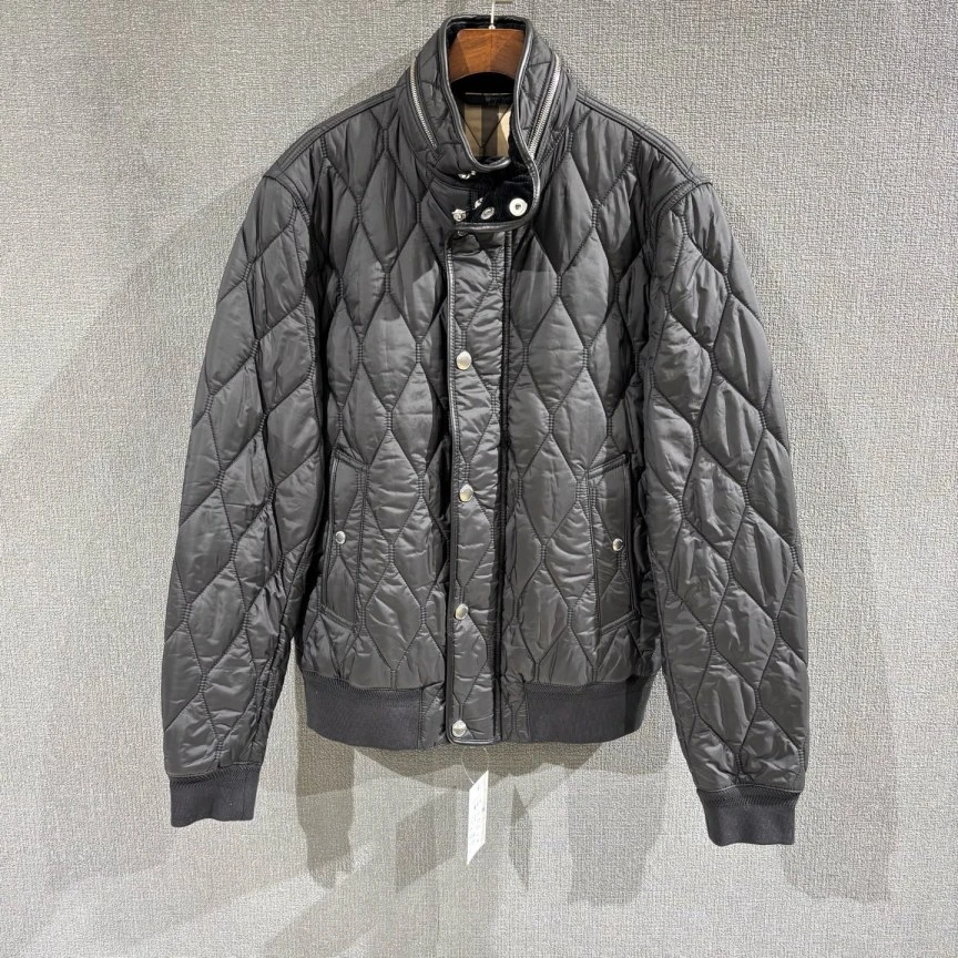 未使用 BURBERRY/博柏利 (pm)黑色棉服外套 全新50码/0571