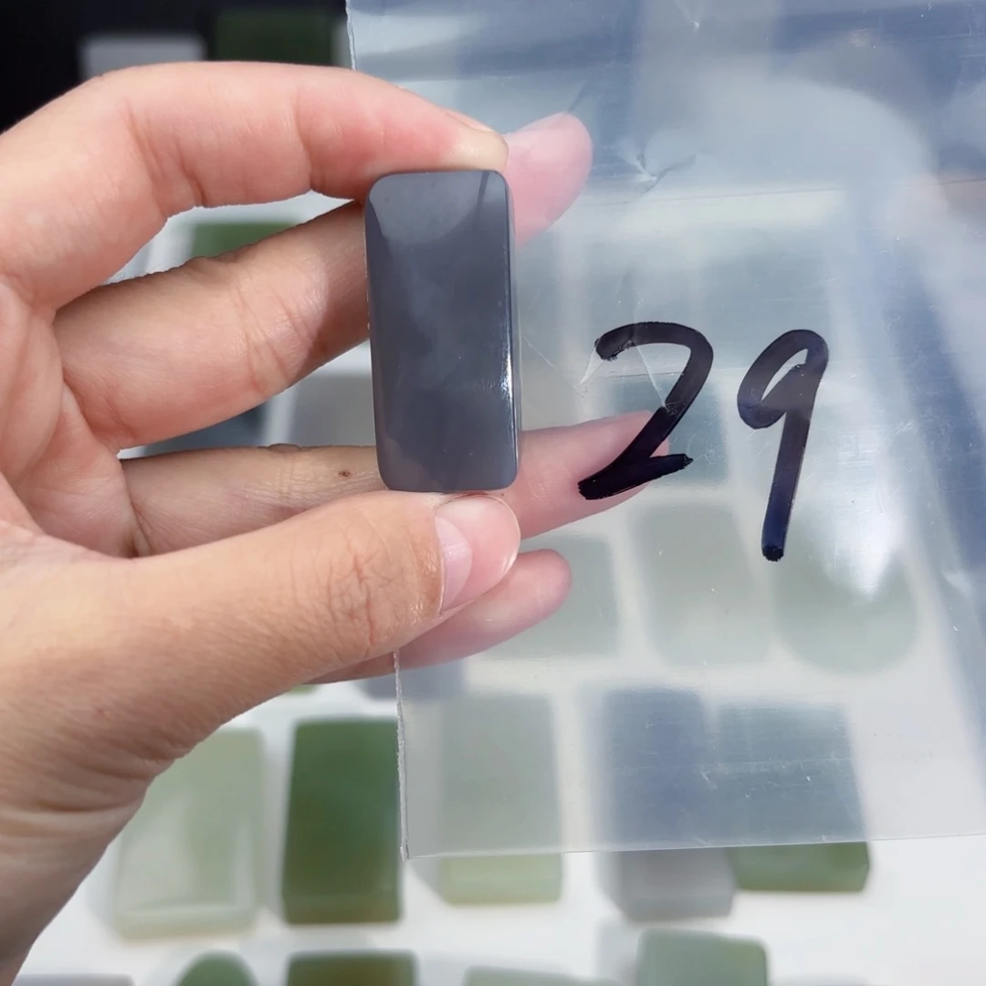 和田玉随形未镶嵌