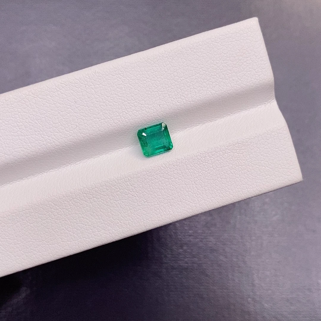 裸石祖母绿0.85克拉