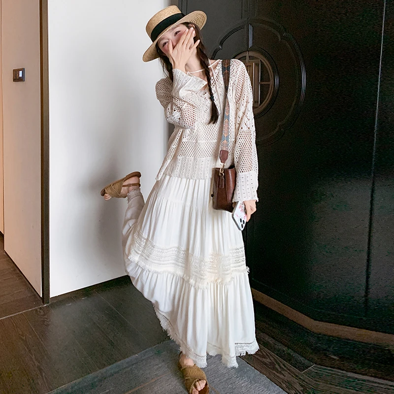 叠穿针织镂空罩衫连衣裙套装女2025春季新款度假风白色长裙两件套