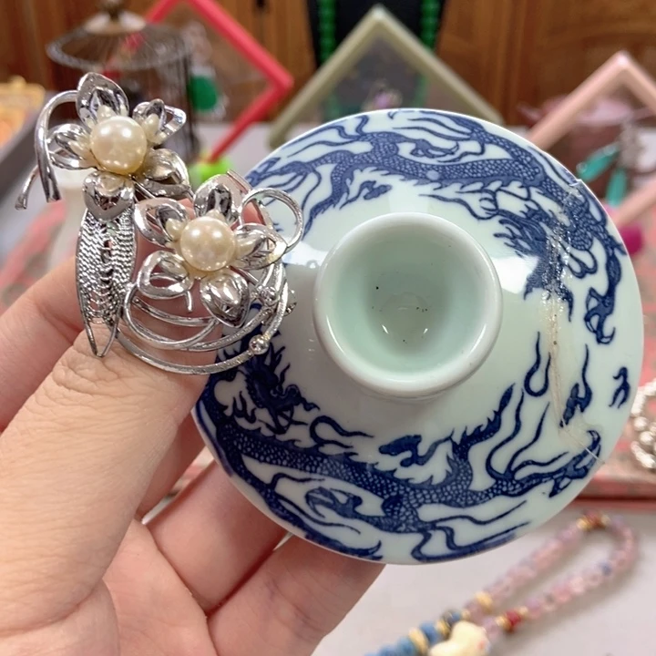 瓷片哈哈哈哈哈哈哈哈哈哈哈