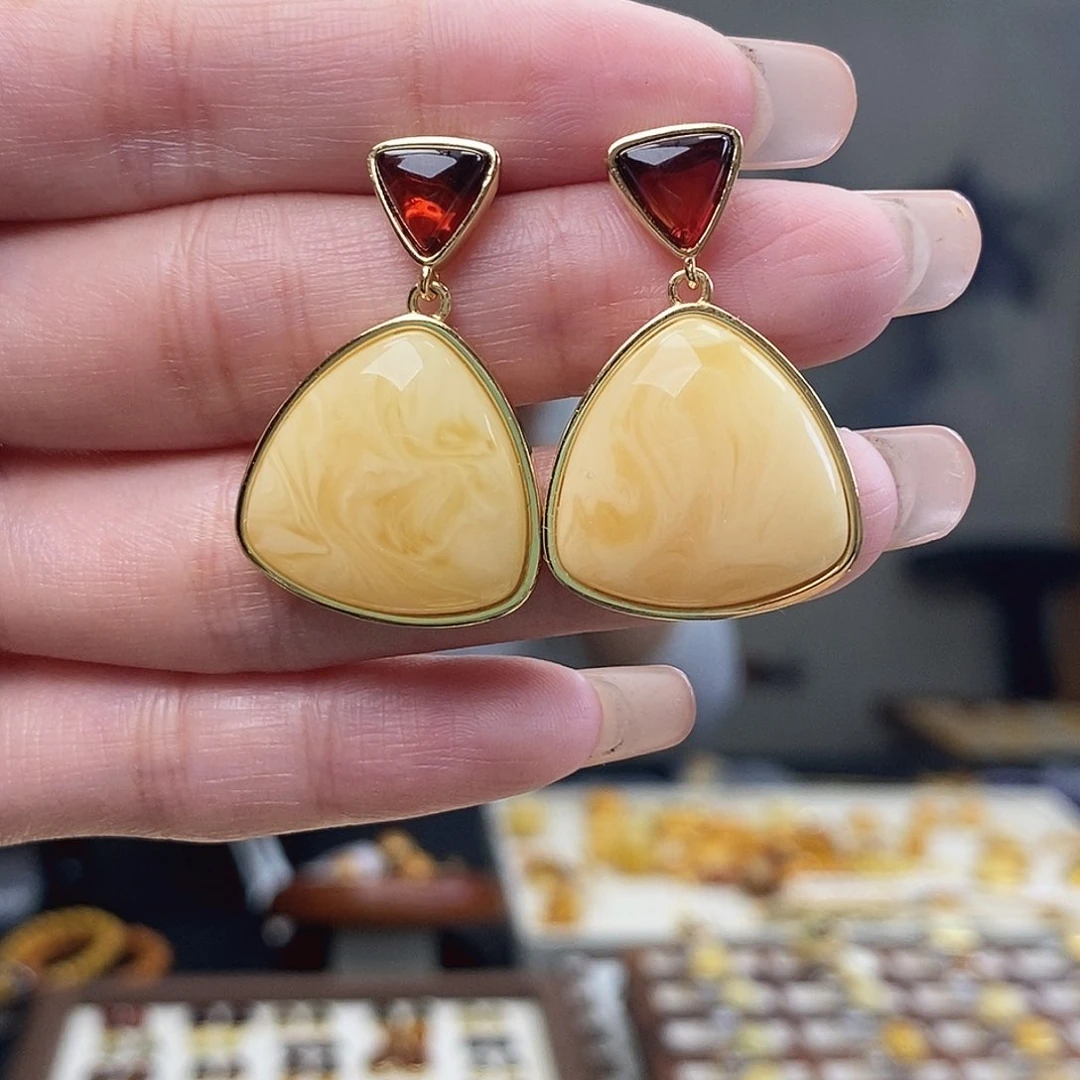 裸石琥珀未镶嵌凤凰于飞意境美