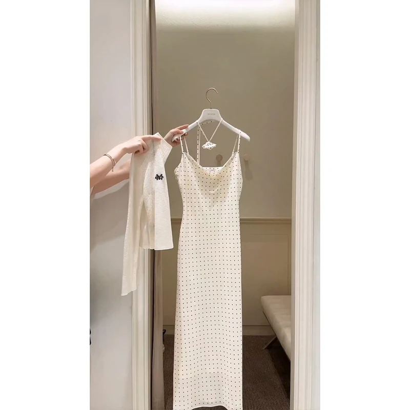 韩系小香风气质甜美波点吊带裙夏季2025新款修身精致漂亮连衣长裙