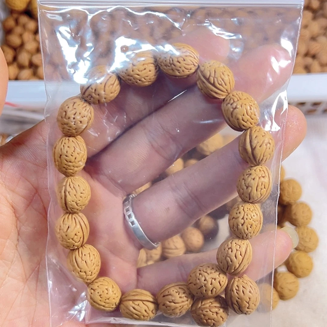 大叶紫檀（黑酸枝木类）桃核手串