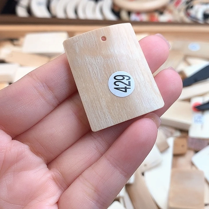 泥塑不打孔联系客服