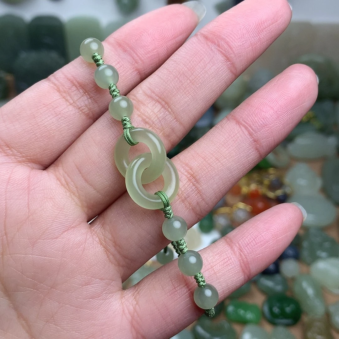 和田玉吊坠未镶嵌