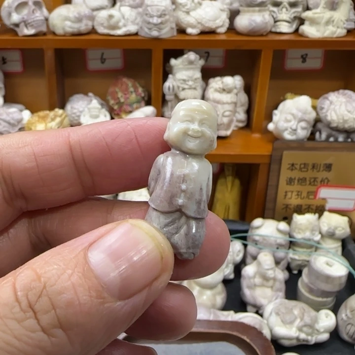 ༺***༻非金属配饰鹿角雕刻一个