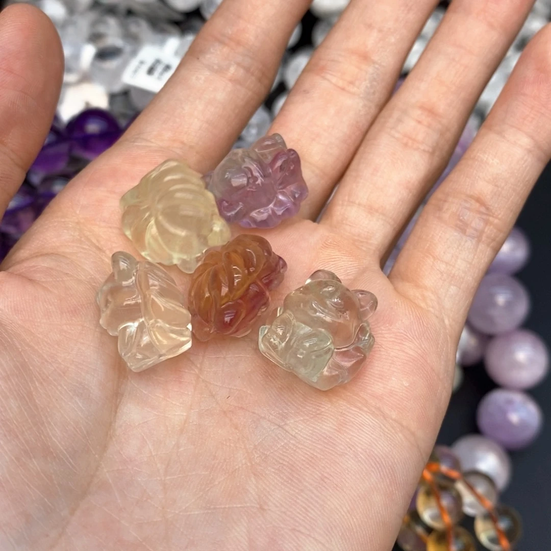 水晶手串未镶嵌1荧石九尾狐