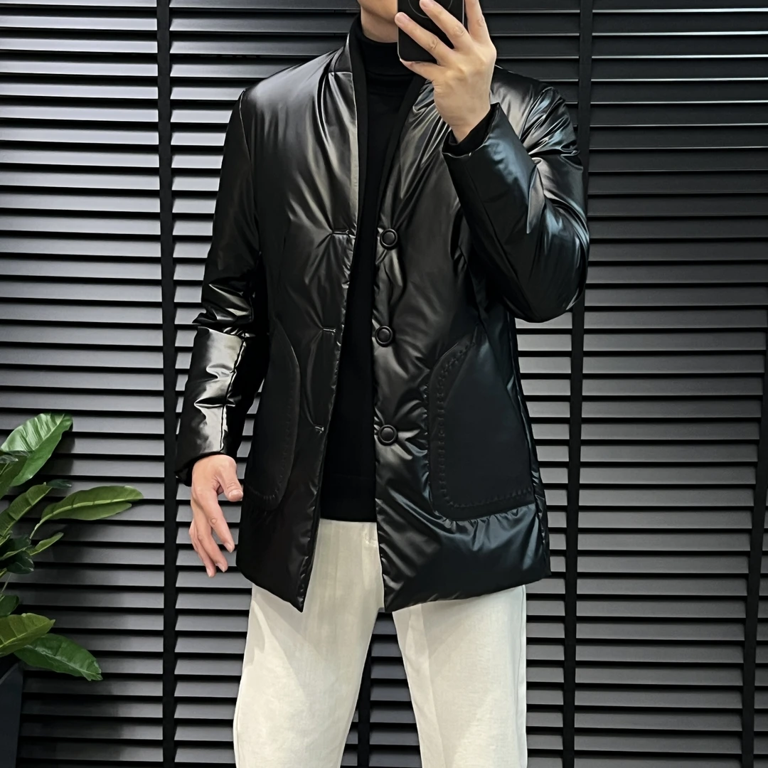 《轻奢男装》冬季男士高品质哑光无领免洗鸭绒保暖时尚中长羽绒服