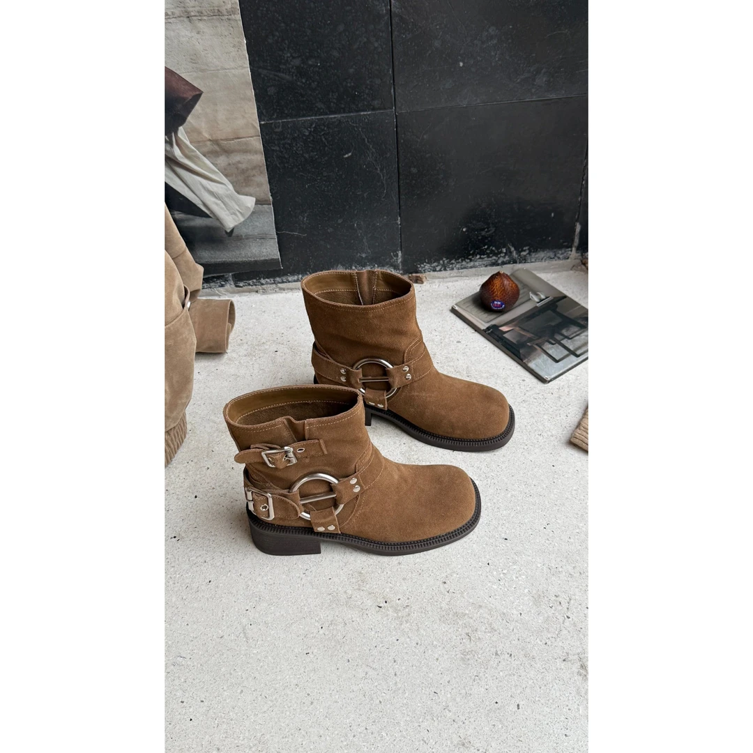 【特价】厚底百搭时尚短靴D877177-2