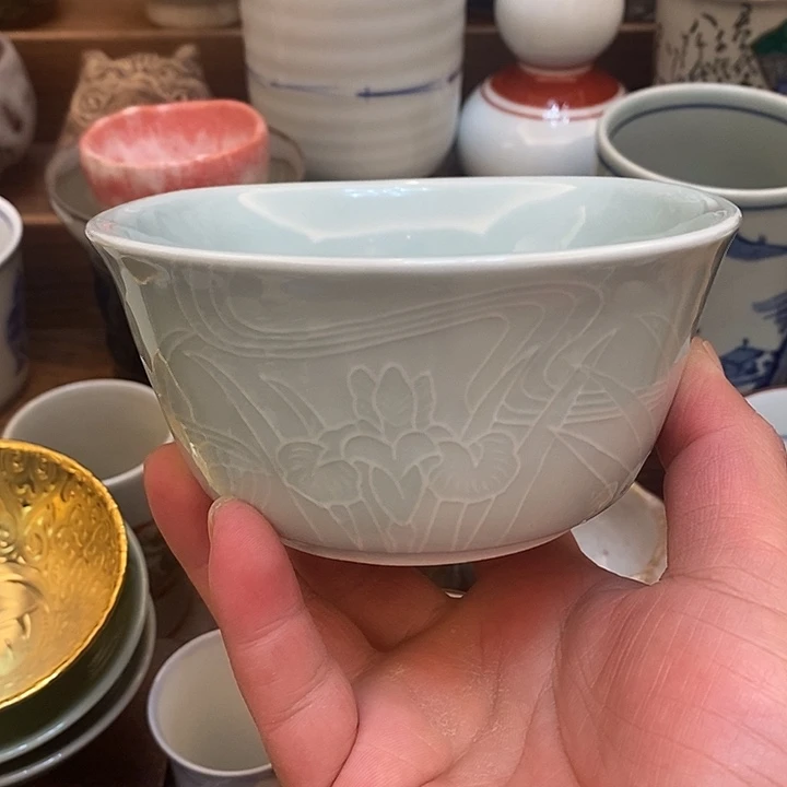 中古物品默认微瑕，谨慎参拍，满18包邮！